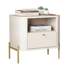 Mesa de Cabeceira Curva Gaveta 1 Nicho Pés e Puxadores em Metal 45cm Tucupí Bege Offwhite/Dourado Off White/Dourado