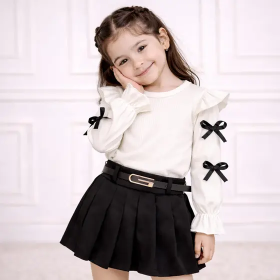 KIT 3 PEÇAS Conjunto infantil Blusa + short saia e Cinto moda tendencia  inverno-frio 2026