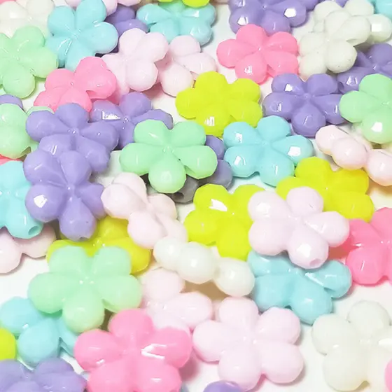 Miçanga Entremeio Flor Leitosa Candy 50 Un p/ Pulseira Infantil e Artesanato DIY