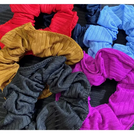 Xuxinha Scrunchie Feminina de Tecido – Presilha para Cabelo Dia a Dia, Várias Cores