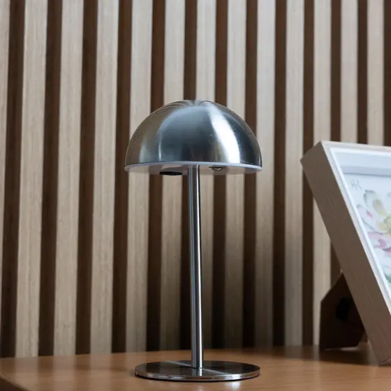 Luminária de Mesa Led 3 Tons Usb Eclipse Prata Metal