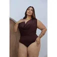 Body Plus Size Feminino Marrom Café | Decote Transpassado Elegante | Moda Verão 2025