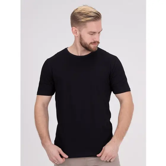 Camiseta Adulto Básica Preto