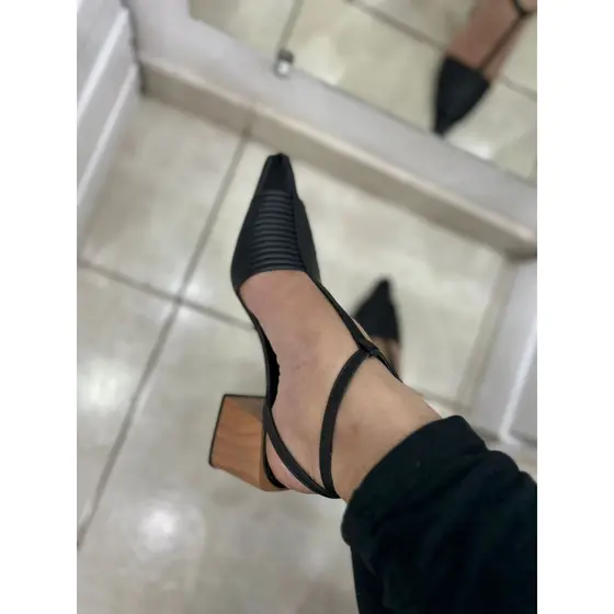 Slingback Feminino Salto Bloco 5,5 cm  Elegância e Conforto