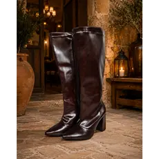 Bota Feminina Over The Knee em Couro Marrom Café Salto Bloco Elegante