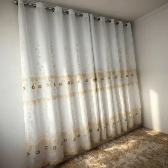 Cortina Luxo Bordada Com Forro de Microfibra- SUPER PROMOÇÃO
