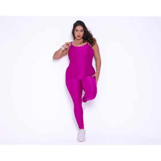 Confiança em Pink: Estilo Plus Size com Atitude