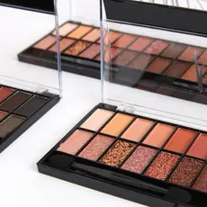 PALETA DE SOMBRA NOVO 28 CORES FEBELLA ALTA PIGMENTAÇÃO EFEITO MATTE E CINTILANTE