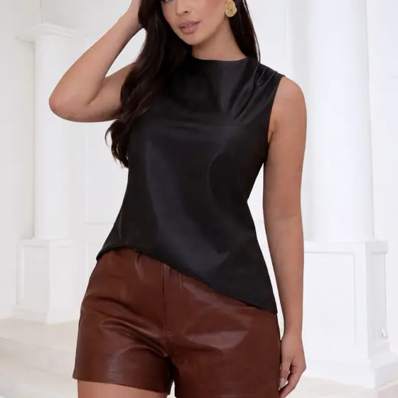Blusa feminina regata couro fake assimétrica drapeada elegante moderna