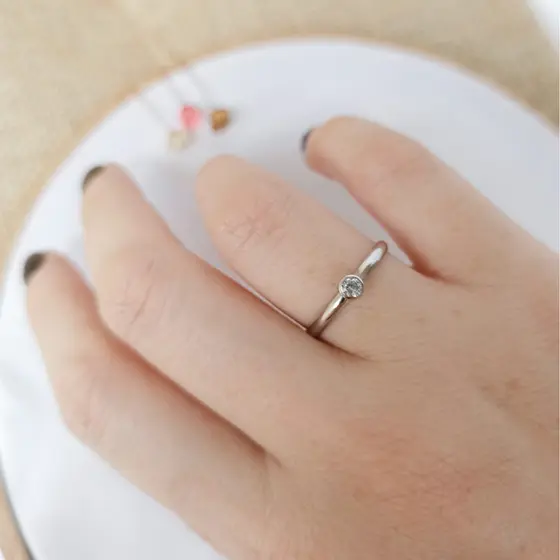 Anel Solitário Zircônia 3mm em Aço Inox Antialérgico