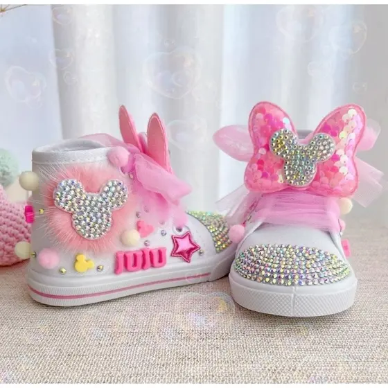 tênis botinha personalizado infantil temático tema minnei rosa