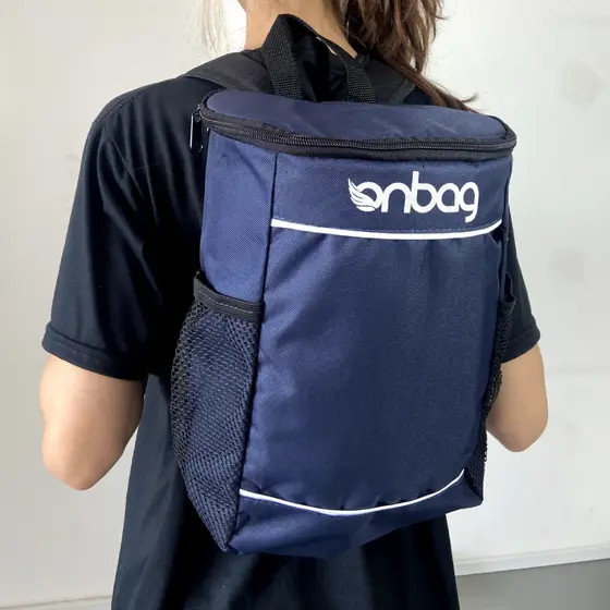Mochila Térmica Pra Bebidas Cerveja Sem Vazamento - ONBAG com Bolso Anti Furto para Celular e Forro a Solda como Isopor