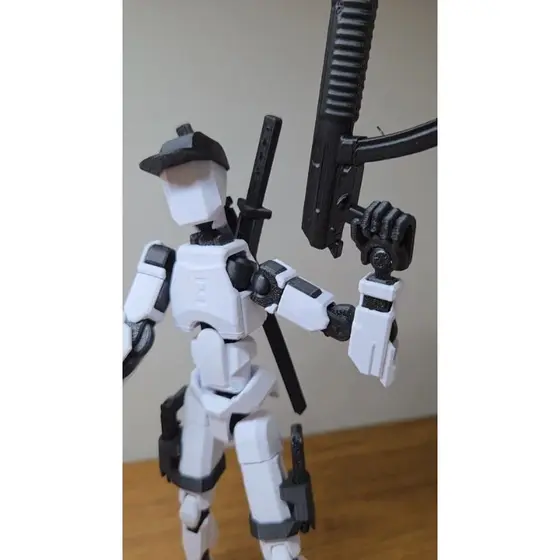 Dummy 13 – Boneco Articulado 20cm com Kit de Armamento (16 Peças) DESMONTADO