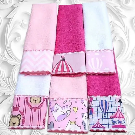 Kit Toalha Ombro e Boca Babete 06 Unidades Overlocado e Tecido Com Estampas Variadas Toalhas Coloridas