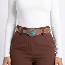Cinto Feminino de Couro com Fivela Western Metalizada e Aplicações
