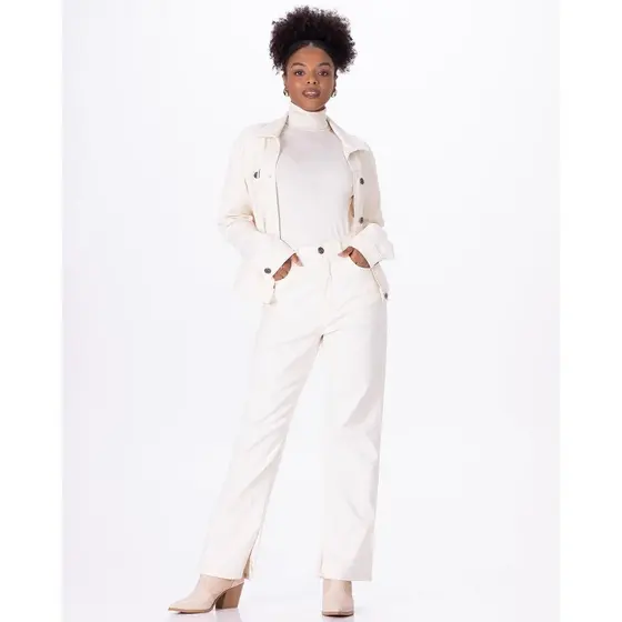 Calça Straight Cropped Feminina Em Sarja Com Elastano Eco