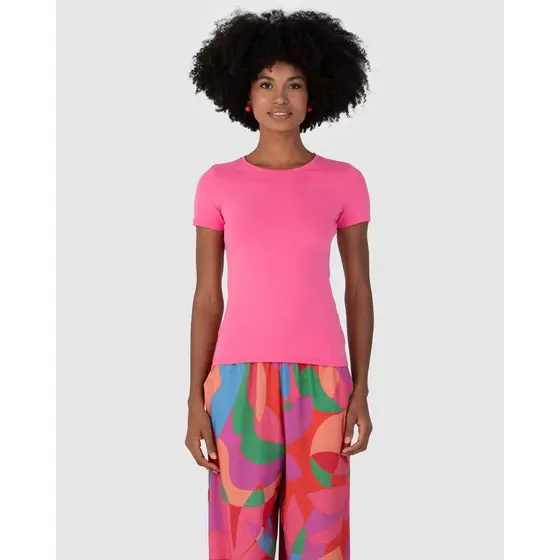 Blusa Básica Feminina Decote Redondo Em Algodão