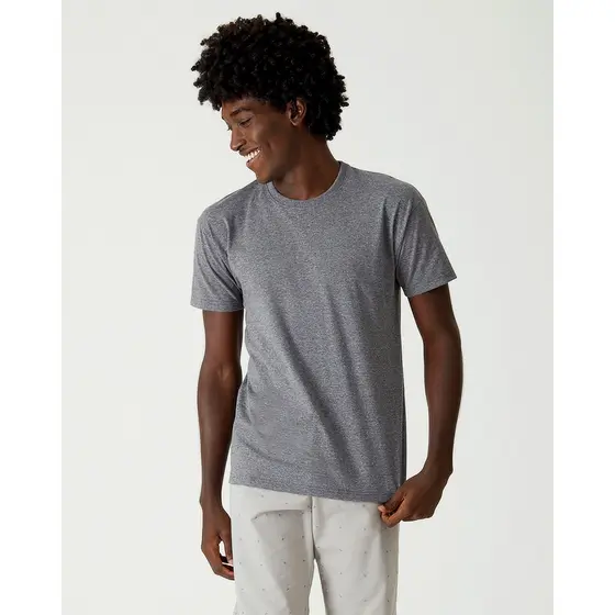 Camiseta Básica Masculina Gola Texturizada Em Algodão