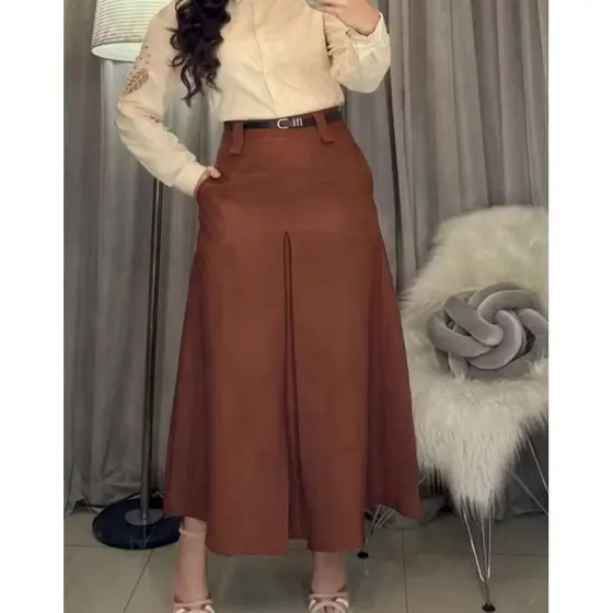 Saia Longa Alfaiataria Fit e Flare Feminina Moda Evangélica Cintura Alta Fenda Fechada