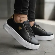 Tênis Feminino Plataforma Preto com Detalhe Coração Fashion Premium