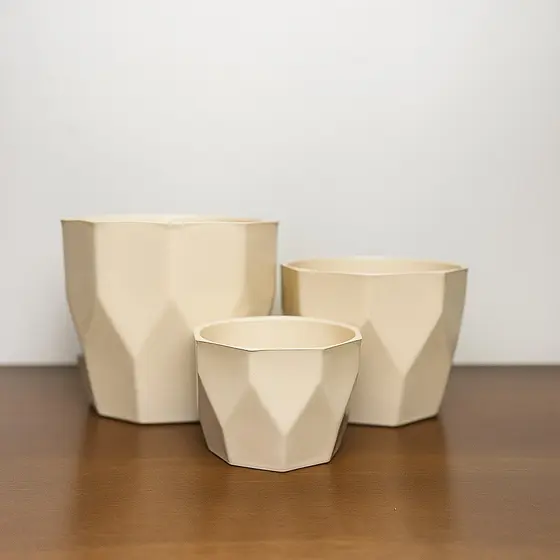 Kit com 3 Vasos para Plantas Decorativo Cachepô Facetado Liso Centro Mesa Suculentas Cactos N2 N3 N4