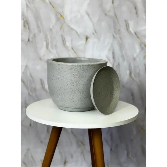 Vaso de Planta Bojo Liso 1 Moderno Decorativo com Prato – Polietileno Resistente para Casa e Jardim