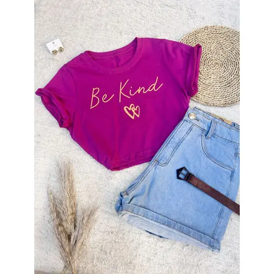 Cropped estilo curto camiseta blusa T-Shirt Feminina Algodão Gola Careca simples confortável "BE KIND"