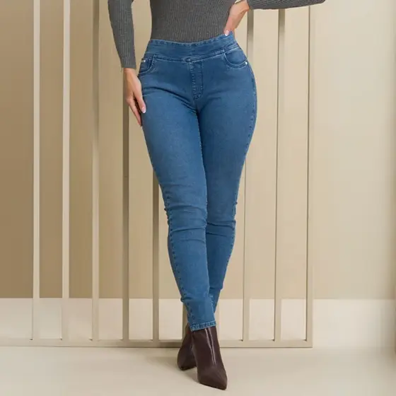 Calça Feminina Jeans Jogging Cintura Alta Empina Bumbum com Elastano Modeladora Bolso Lycra