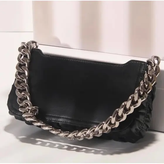 bolsa de sair / Acompanha 2 Alças bolsa dia a dia/ bolsa transversal e bolsa de ombro