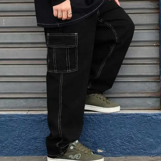 calça cargo sarja skate bolso lateral BAGGY