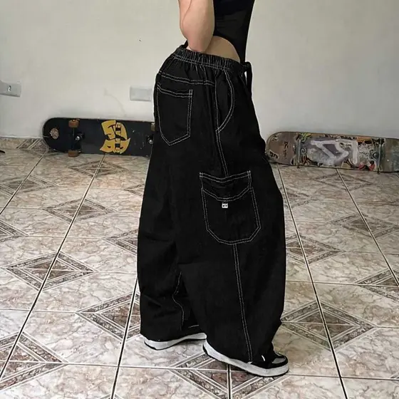 calça cargo skatista possui bolsos funcionais e ajuste na cintura