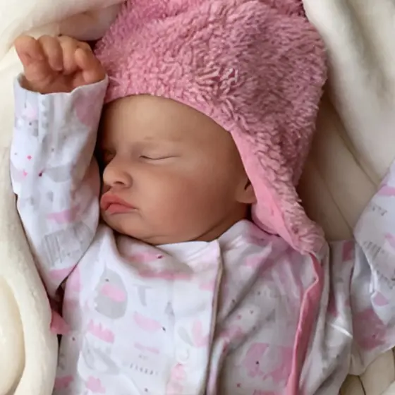Bebê Boneca Reborn Rosali Siliconada Realista Pode dar Banho Chupeta