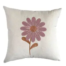 CAPA DE ALMOFADA BORDADA FLOR DA TERRA ROSA E CARAMELO 45X45