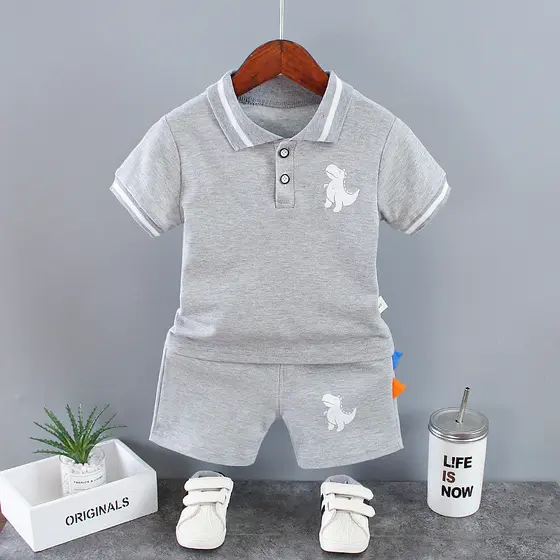 Conjunto infantil de manga curta, camiseta de gola e shorts, 2 peças, roupas esportivas casuais para menino