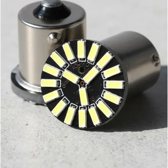 02 pç. Lâmpada De Re 18 Leds Smd - 24v - 1 Polo 1156