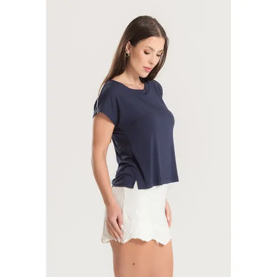 Blusa Feminina Azul Marinho Soltinha com Decote Redondo e Detalhe nos Ombros Leve Verão Confortável