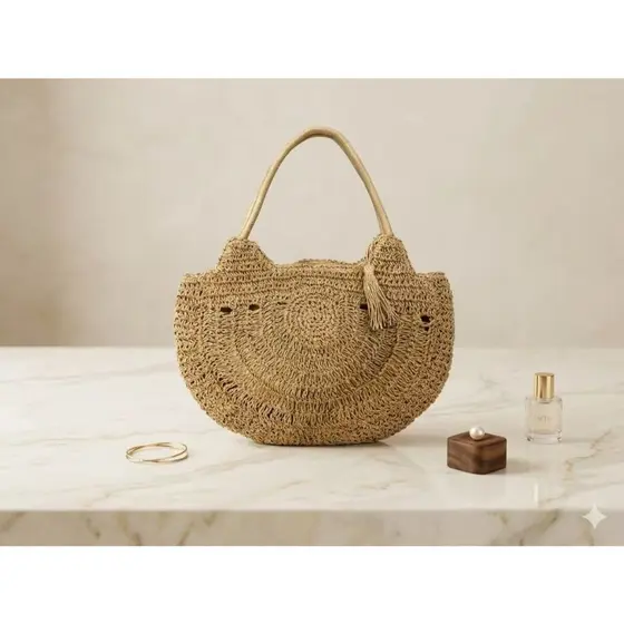XY Bolsas. Bolsa Circular de Palha com Franjas