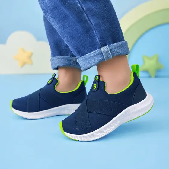 Tênis Infantil Menino e Menina Slip On Elástico Macio Flexível Passeio Escola