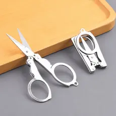 Tesoura De Bolso Dobrável Pequena Aço Inox Multiuso Mini Tesourinha Viagem Retrátil Afiada