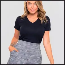 Camiseta Feminina Gola V Manga Curta Baby Look.